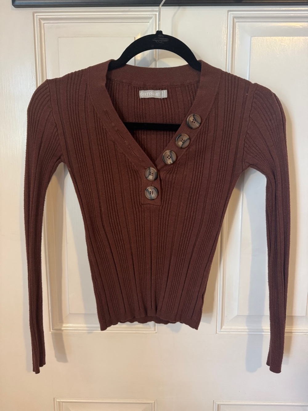 Ribbed Button-Accent V-Neck Sweater in Rich Brown